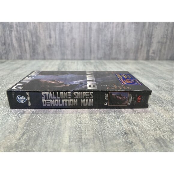 Demolition Man VHS New Factory Sealed Sylvester Stallone Wesley Snipes 1994 - Picture 6 of 13